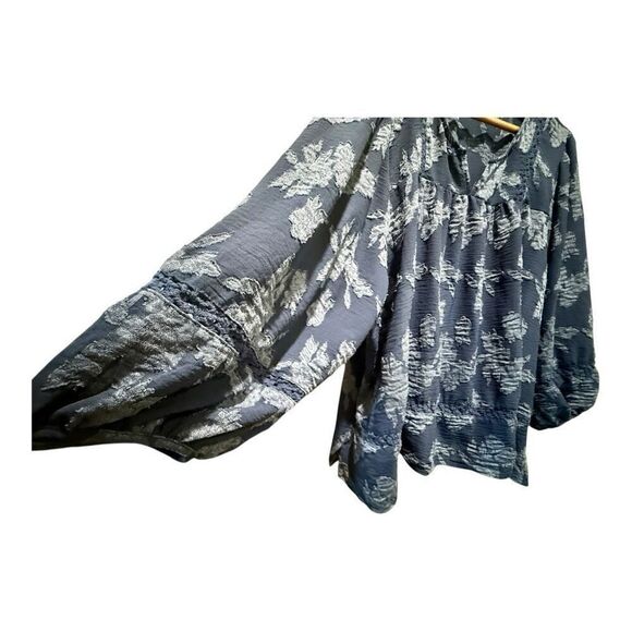 Maurices Blue Floral Peasant Top Size 3X Crochet Career Boho - Picture 6 of 12
